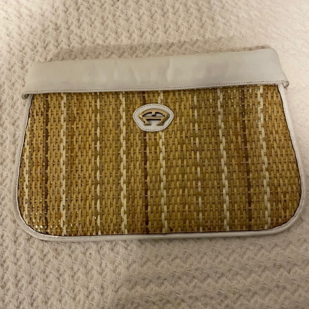 🍾Host Pick!🍾 Vintage Etienne Aigner Oxblood Straw White Leather Clutch Bag Rare
